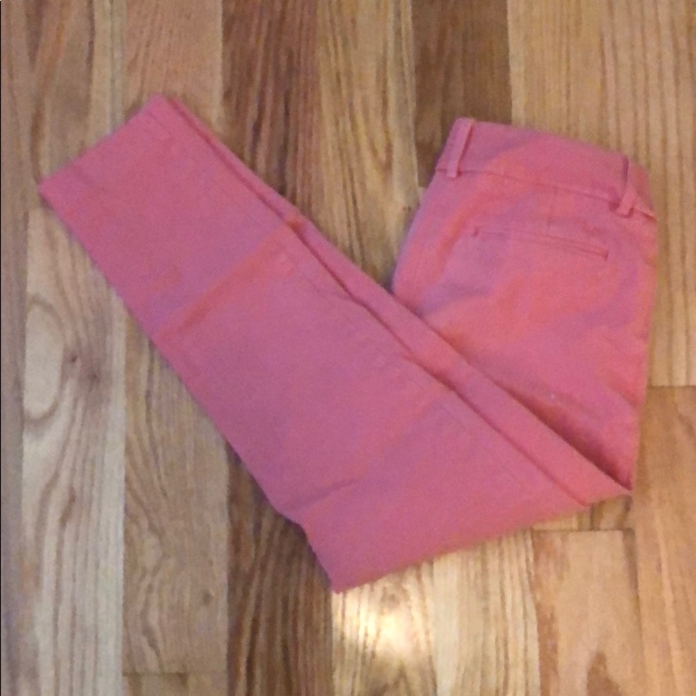 Light pink stretch cropped pants